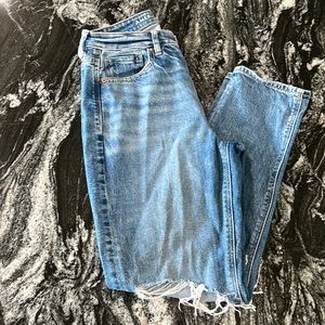 Real Good AE Strigid Ripped Mom Jean